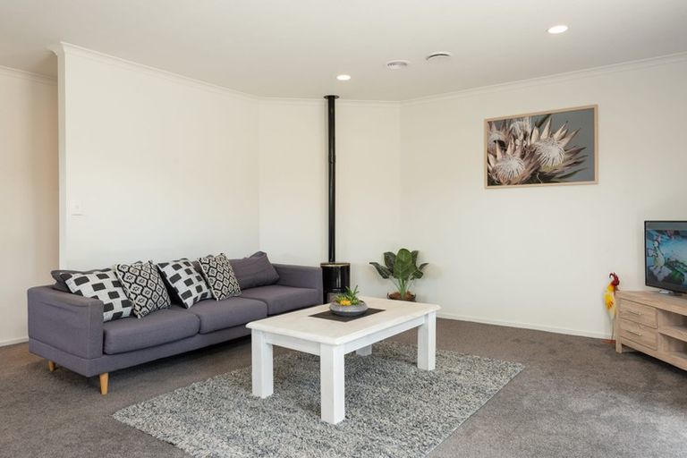 Photo of property in 49 Fairview Place, Te Puke, 3119