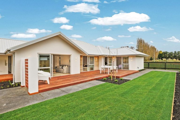 Photo of property in 5 Mills Road, Marshland, Christchurch, 8051
