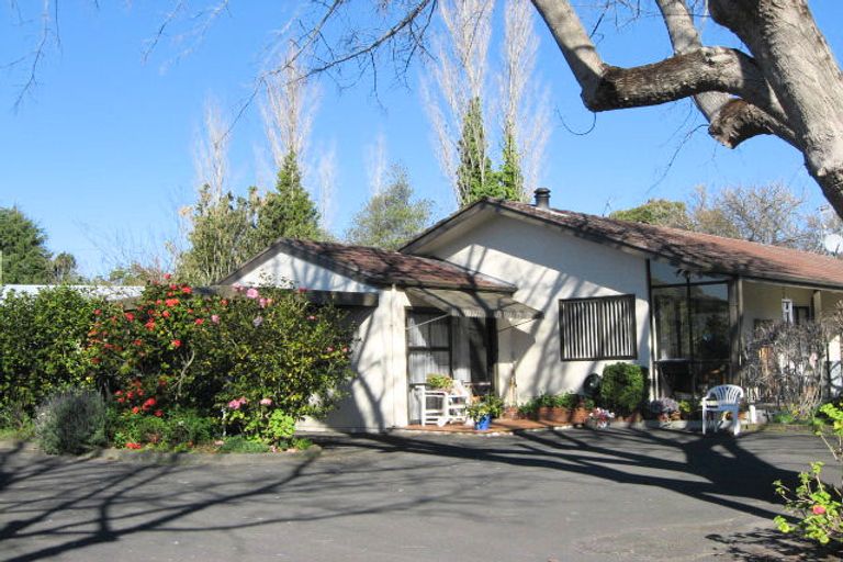 Photo of property in 6 Wallace Way, Havelock North, 4130