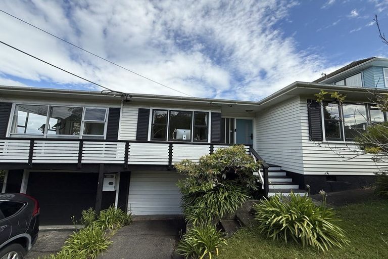 Photo of property in 3 Huntleigh Park Way, Ngaio, Wellington, 6035