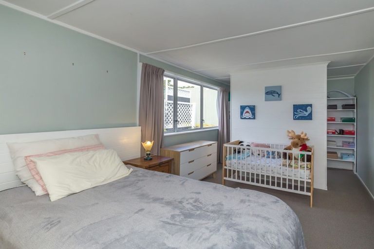 Photo of property in 5 Muapoko Street, Himatangi Beach, Foxton, 4891