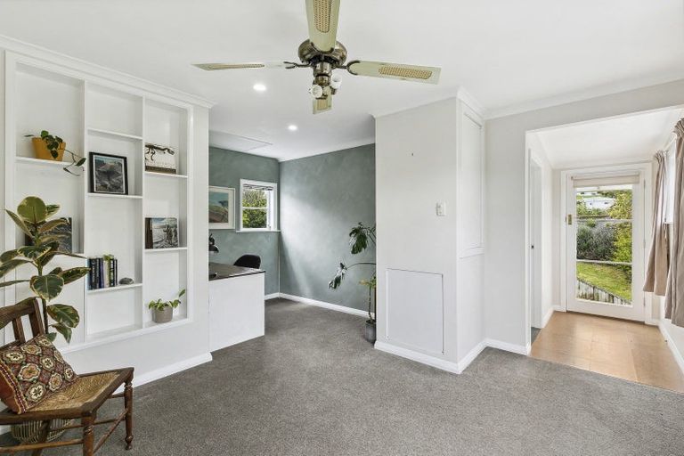Photo of property in 52 Totara Road, Miramar, Wellington, 6022
