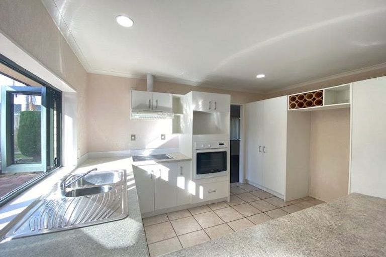 Photo of property in 12 Sample Road, Albany, Auckland, 0632