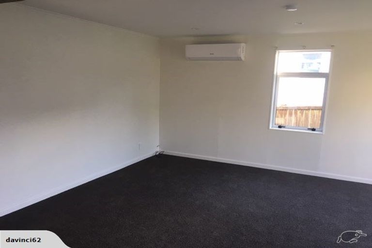 Photo of property in 8 Yemen Place, Ascot Park, Porirua, 5024