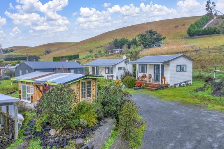 Photo of property in 69 Princes Street, Waikari, 7420