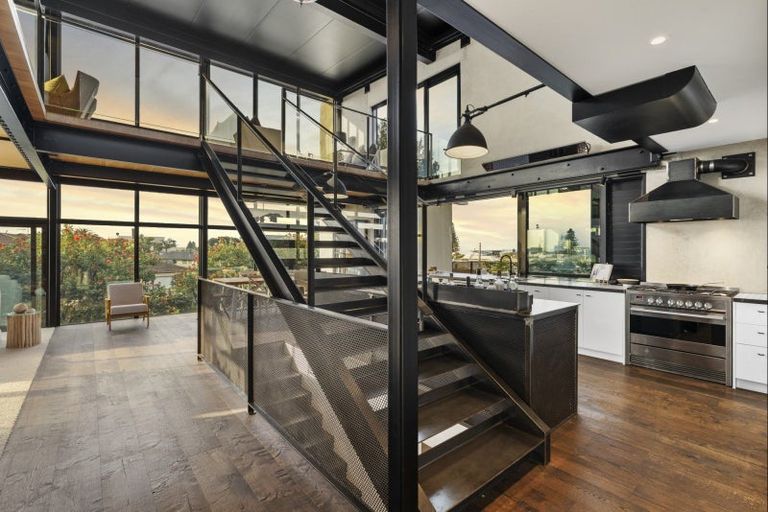 Photo of property in 9 Sutherland Avenue, Mount Maunganui, 3116