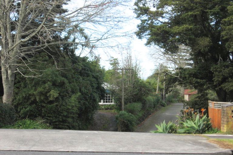 Photo of property in 43 Hill Road, Hillpark, Auckland, 2102