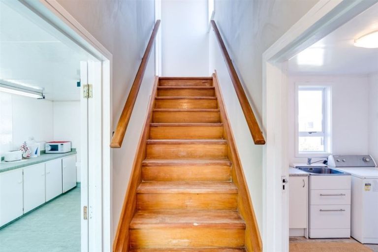 Photo of property in 20 Petane Road, Bay View, Napier, 4104