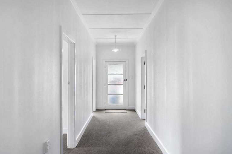 Photo of property in 142 Carlyle Street, Napier South, Napier, 4110