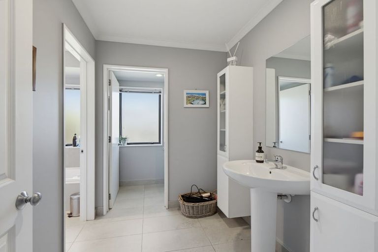 Photo of property in 5 Newton Place, Amberley, 7410