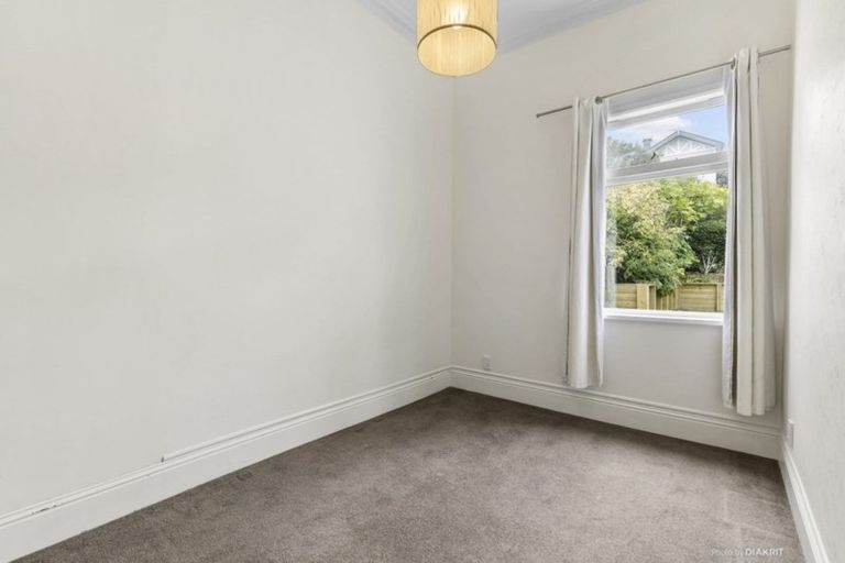 Photo of property in 35 Brougham Street, Mount Victoria, Wellington, 6011