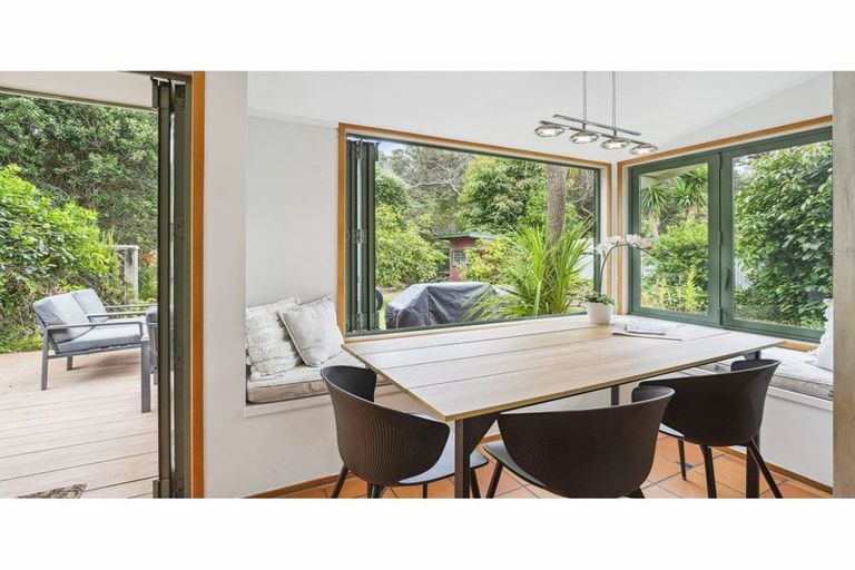 Photo of property in 400 Leigh Road, Whangateau, Warkworth, 0985