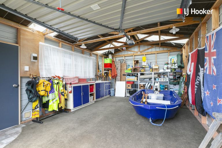 Photo of property in 940 Harington Point Road, Harington Point, Dunedin, 9077