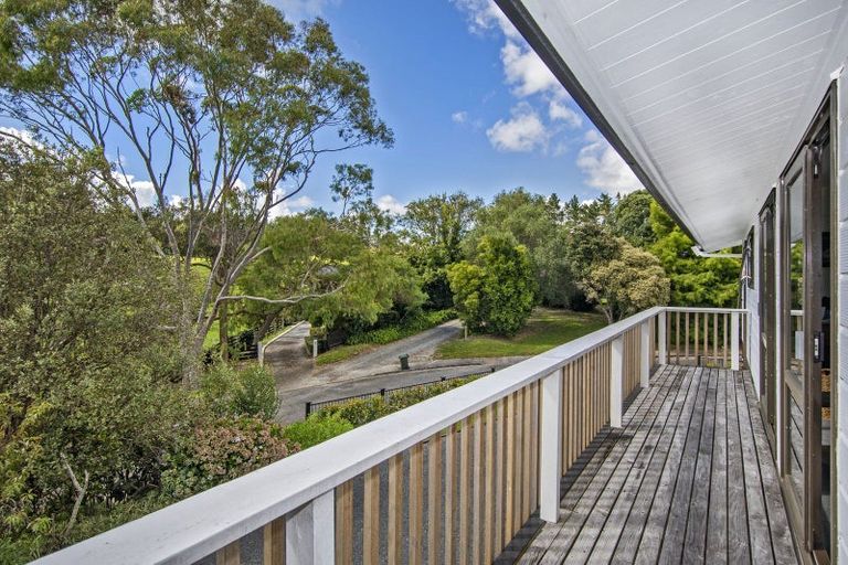 Photo of property in 4 Skelton Crescent, Paparoa, 0571