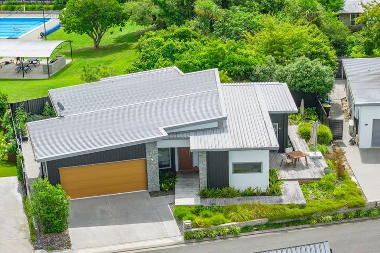 Photo of property in 12 Ada Close, Cambridge, 3434