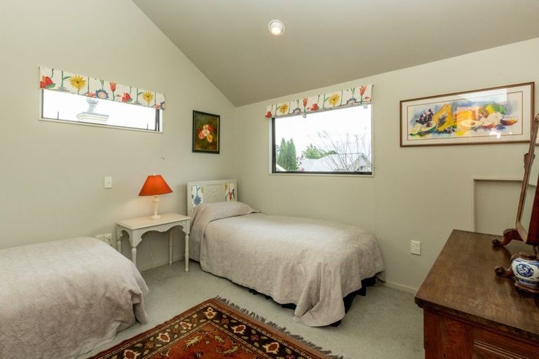 Photo of property in 49 Hikanui Drive, Havelock North, 4130