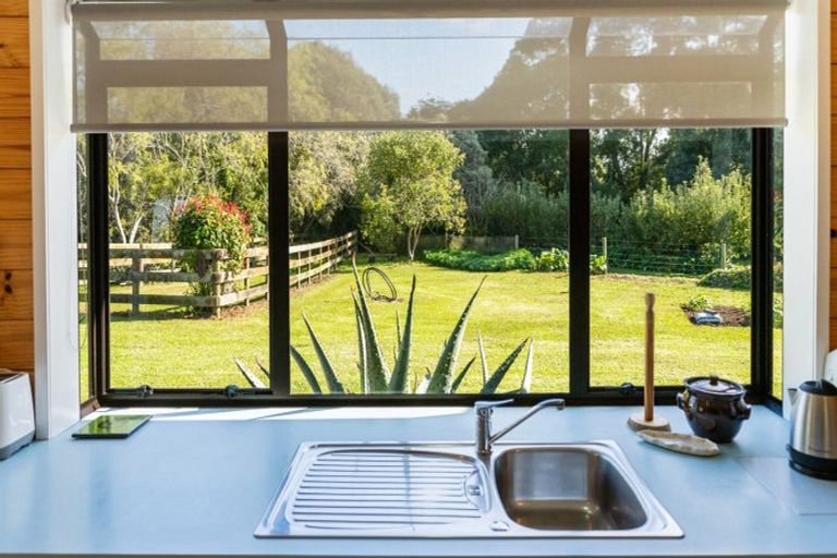 Photo of property in 5 Wi Tupaea Road, Waihau Bay, Opotiki, 3199