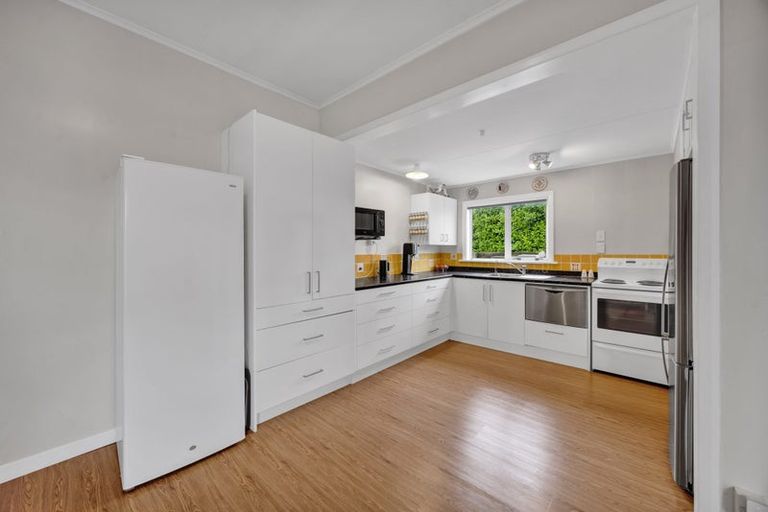 Photo of property in 74 Puriri Street, Hawera, 4610