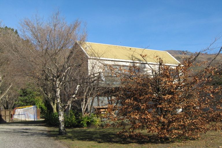 Photo of property in 1 Sargood Drive, Wanaka, 9305