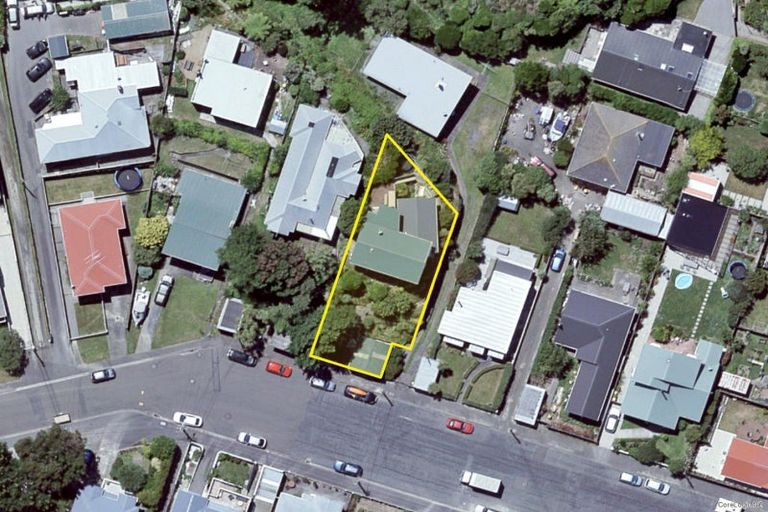 Photo of property in 14 Ribble Street, Island Bay, Wellington, 6023