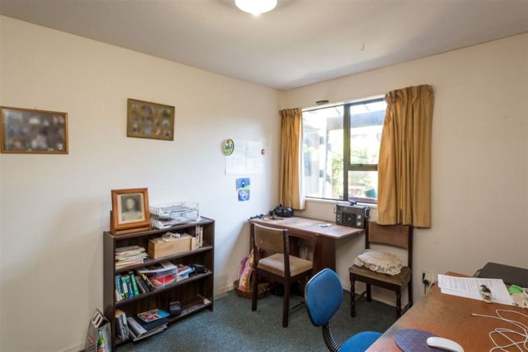 Photo of property in 65 Division Street, Riccarton, Christchurch, 8041