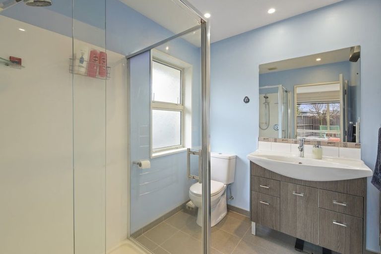 Photo of property in 42 Oakwood Drive, Rangiora, 7400