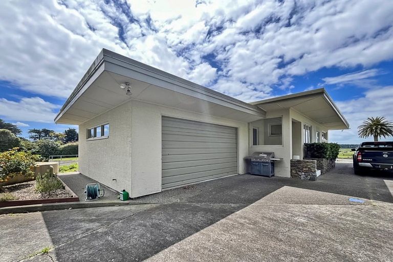 Photo of property in 820 Lockwood Road, Kairanga, Palmerston North, 4475