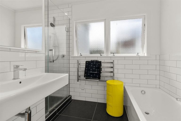 Photo of property in 50 Northboro Road, Belmont, Auckland, 0622