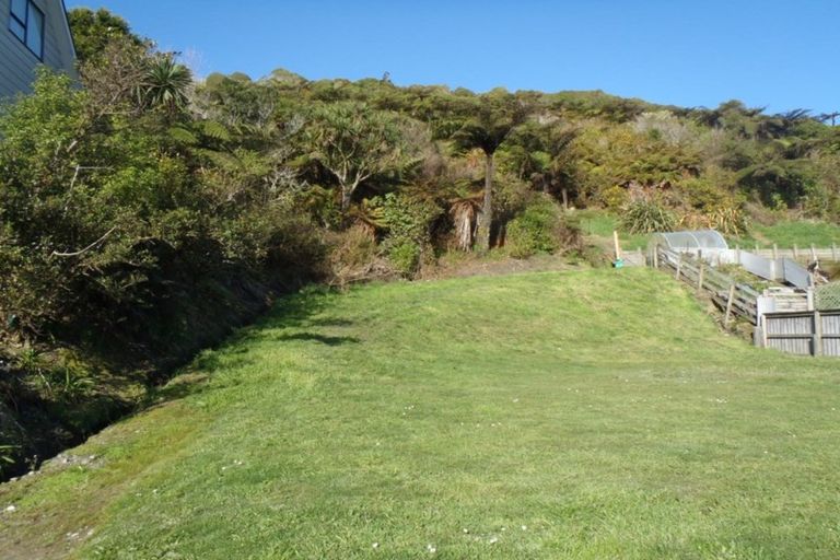 Photo of property in 19 Nolan Crescent, Karoro, Greymouth, 7805