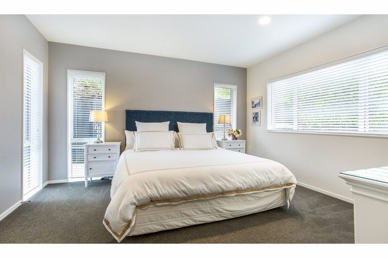 Photo of property in 22 Boocock Crescent, Orewa, 0931