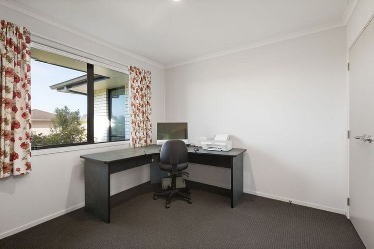 Photo of property in 14 Hoggard Place, Katikati, 3129