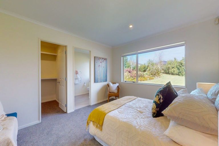 Photo of property in 11 Totara Place, Te Kauwhata, 3710