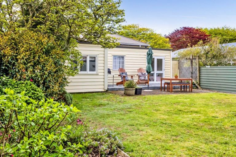 Photo of property in 427 Broadway, Stratford, 4332