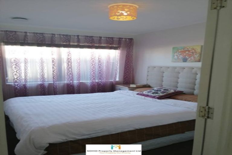 Photo of property in 234 Botany Road, Golflands, Auckland, 2013