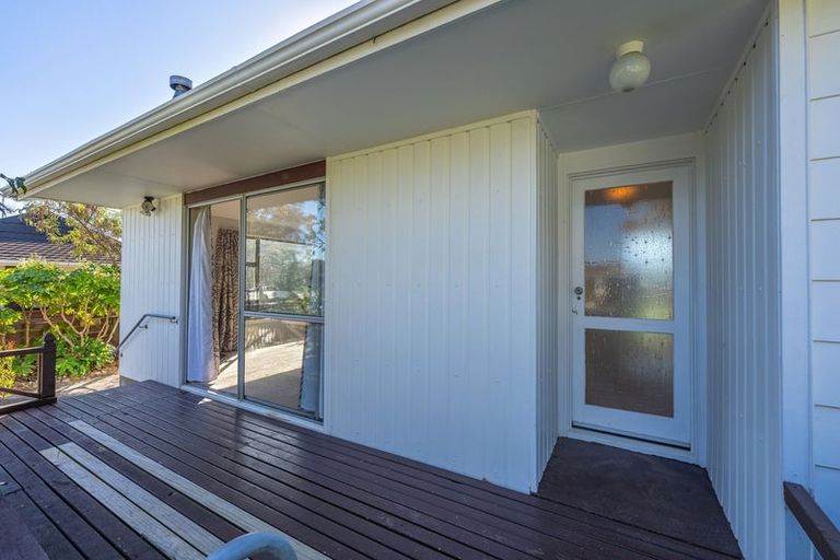 Photo of property in 8 Andrew Street, Waikanae, 5036