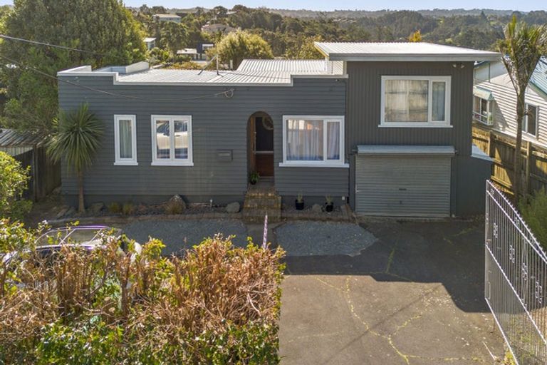 Photo of property in 230 Upper Harbour Drive, Greenhithe, Auckland, 0632