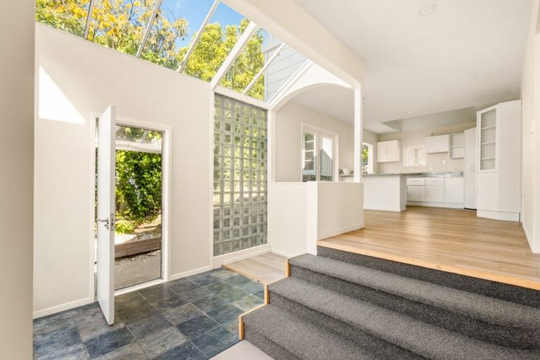 Photo of property in 9b Kinsey Terrace, Clifton, Christchurch, 8081
