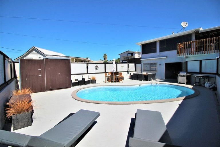 Photo of property in 5 Claridge Street, Glen Eden, Auckland, 0602