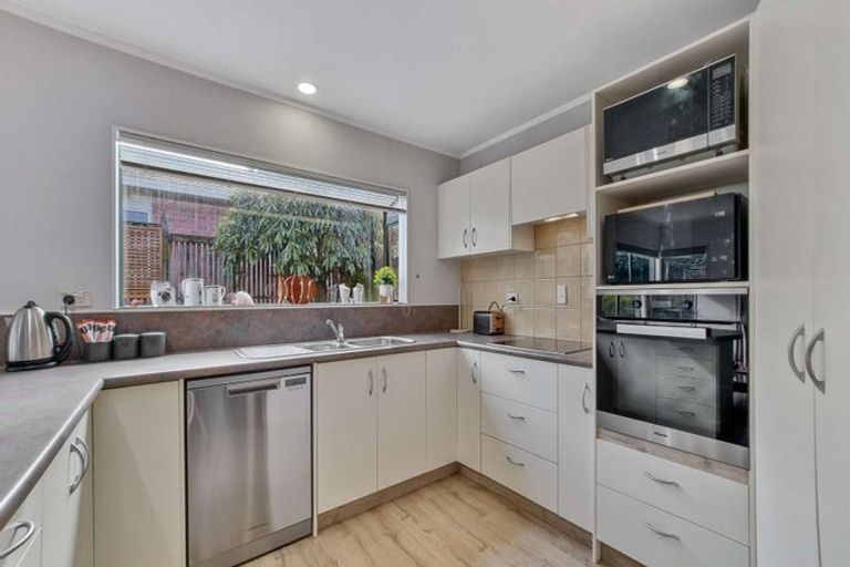 Photo of property in 70 Tawavale Street, Pukehangi, Rotorua, 3015