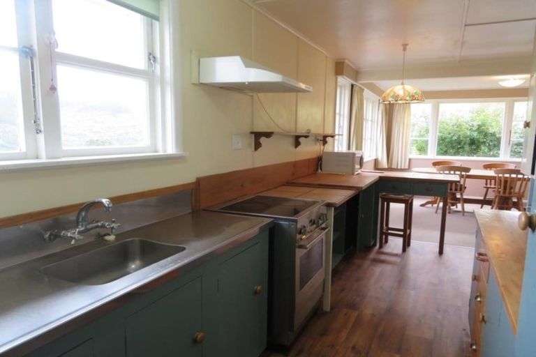 Photo of property in 33 Cheshire Street, Wilton, Wellington, 6012