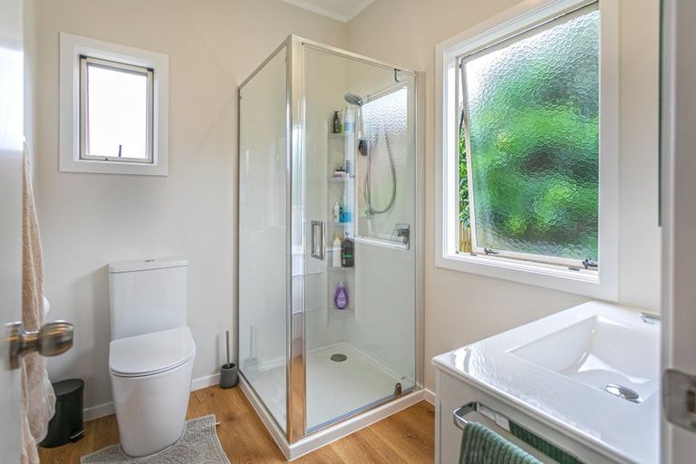 Photo of property in 40 Driving Creek Road, Coromandel, 3506