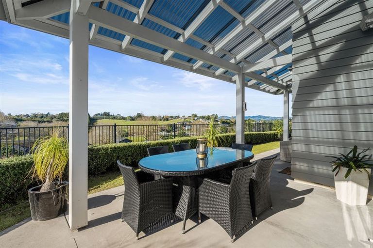 Photo of property in 15 Valley View Way, Bethlehem, Tauranga, 3110