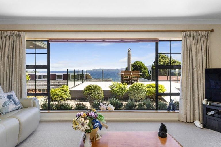 Photo of property in 6 Maniapoto Grove, Waipahihi, Taupo, 3330