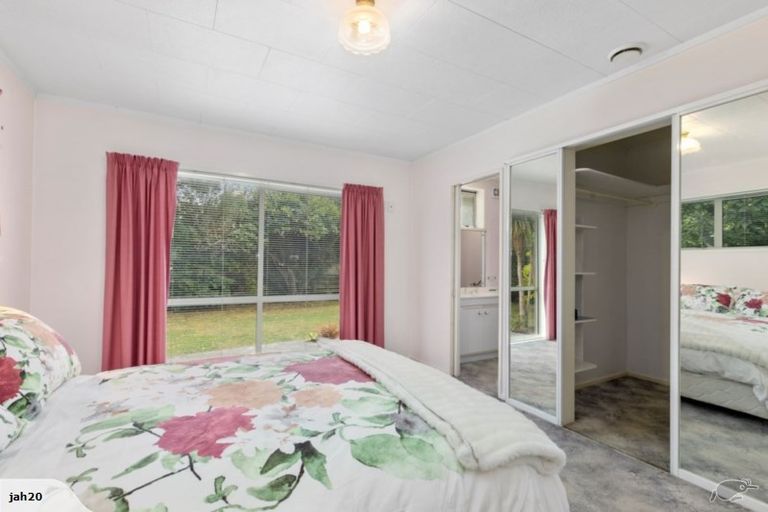 Photo of property in 46 Glen Road, Stokes Valley, Lower Hutt, 5019