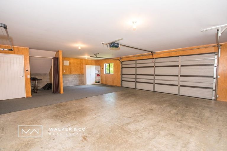 Photo of property in 14 Cosgrove Rise, Riverstone Terraces, Upper Hutt, 5018