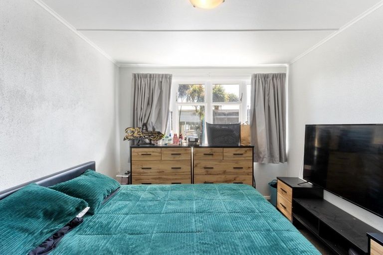 Photo of property in 42 Venables Avenue, Onekawa, Napier, 4110