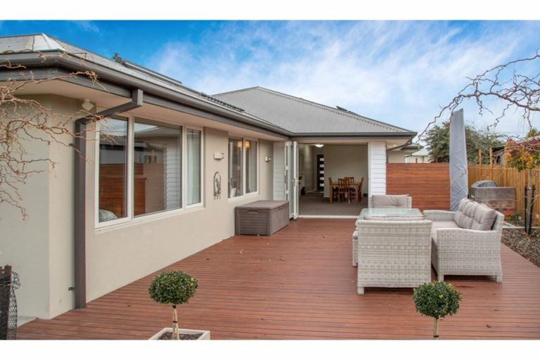 Photo of property in 364 Bower Avenue, North New Brighton, Christchurch, 8083