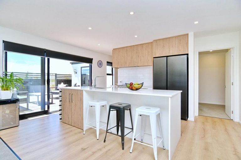 Photo of property in 17 Angus Place, Rangiora, 7400