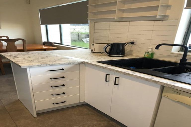 Photo of property in 5b Sharyn Place, Brookfield, Tauranga, 3110