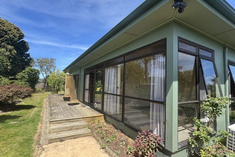 Photo of property in 21 Totara Street, Taradale, Napier, 4112